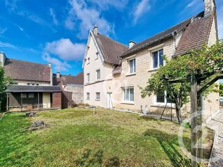 Maison 9 pièces 207 m² · à Saint-Martin-de-May · 207 m² · 367 500 €