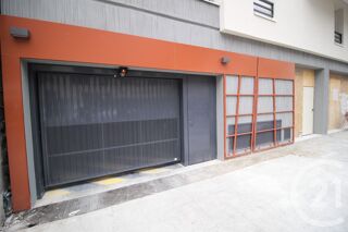  Parking / Garage à louer 19 m²