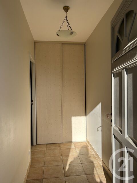  Maison � louer 4 pi�ces 131 m�