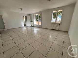  Appartement à louer 3 pièces 70 m²