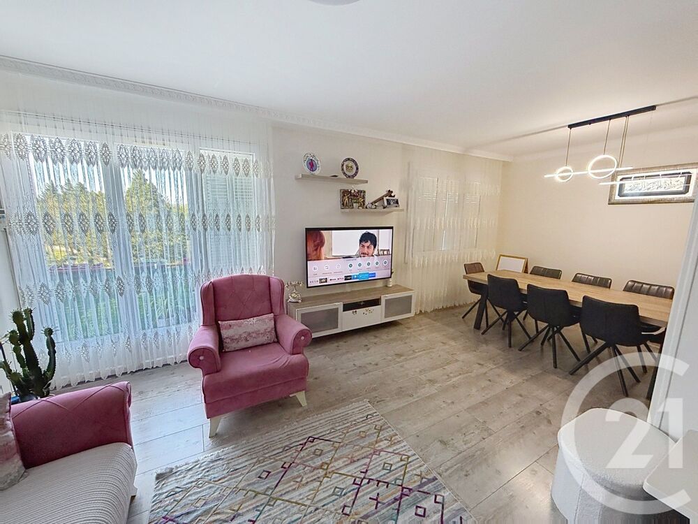 AVIGNON Appartement 3 pièces de 77 m² vendu loué avec g....