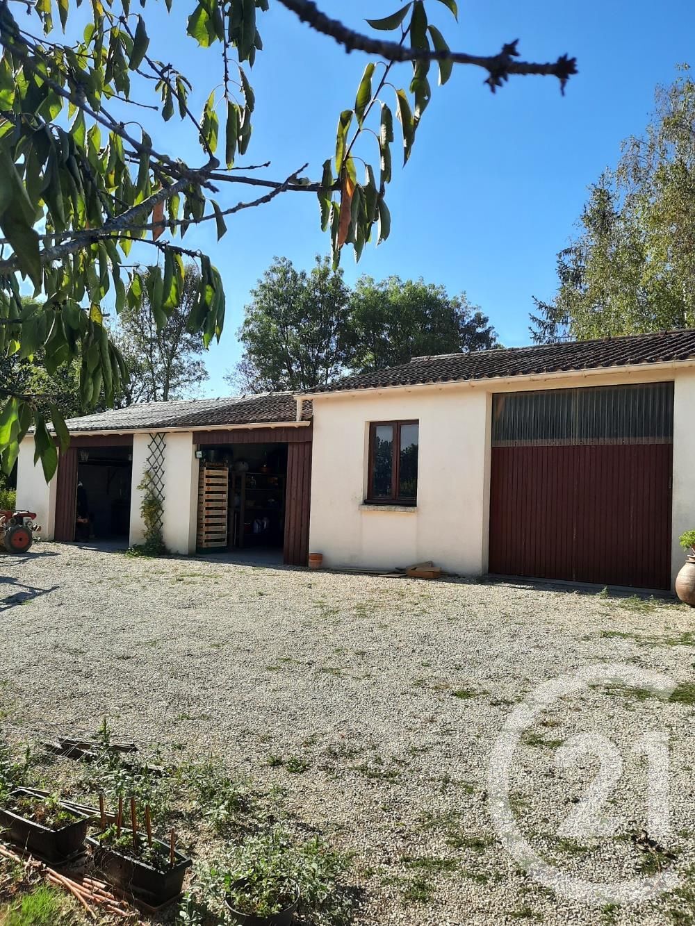 vente Maison - 5 pièce(s) - 132 m² Chef-Boutonne (79110)