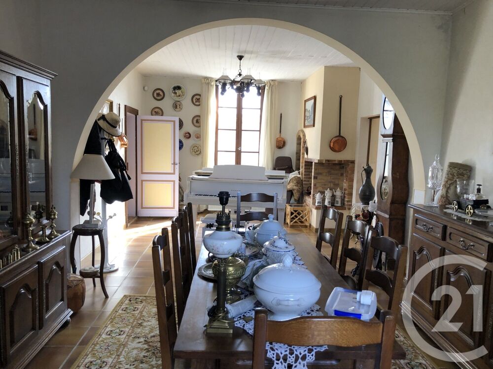 vente Maison - 9 pièce(s) - 220 m² Montpon-Ménestérol (24700)