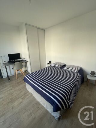  Appartement à louer 2 pièces 42 m²