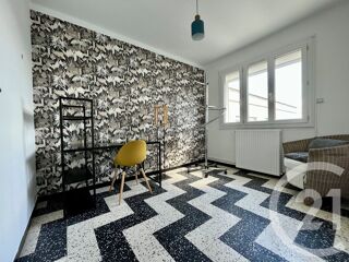  Appartement à louer 4 pièces 66 m²