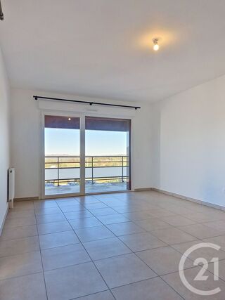  Appartement à louer 3 pièces 67 m²