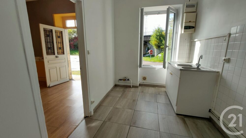 Entre Nevers et Moulins, cet appartement en rez-de-chaus....