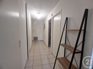  Appartement à louer 3 pièces 60 m²