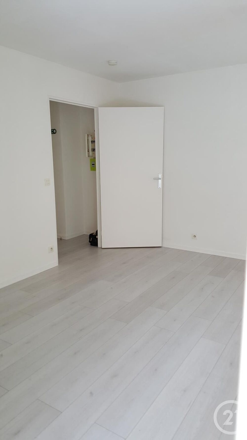 location Appartement - 1 pièce(s) - 28 m² Chilly-Mazarin (91380)