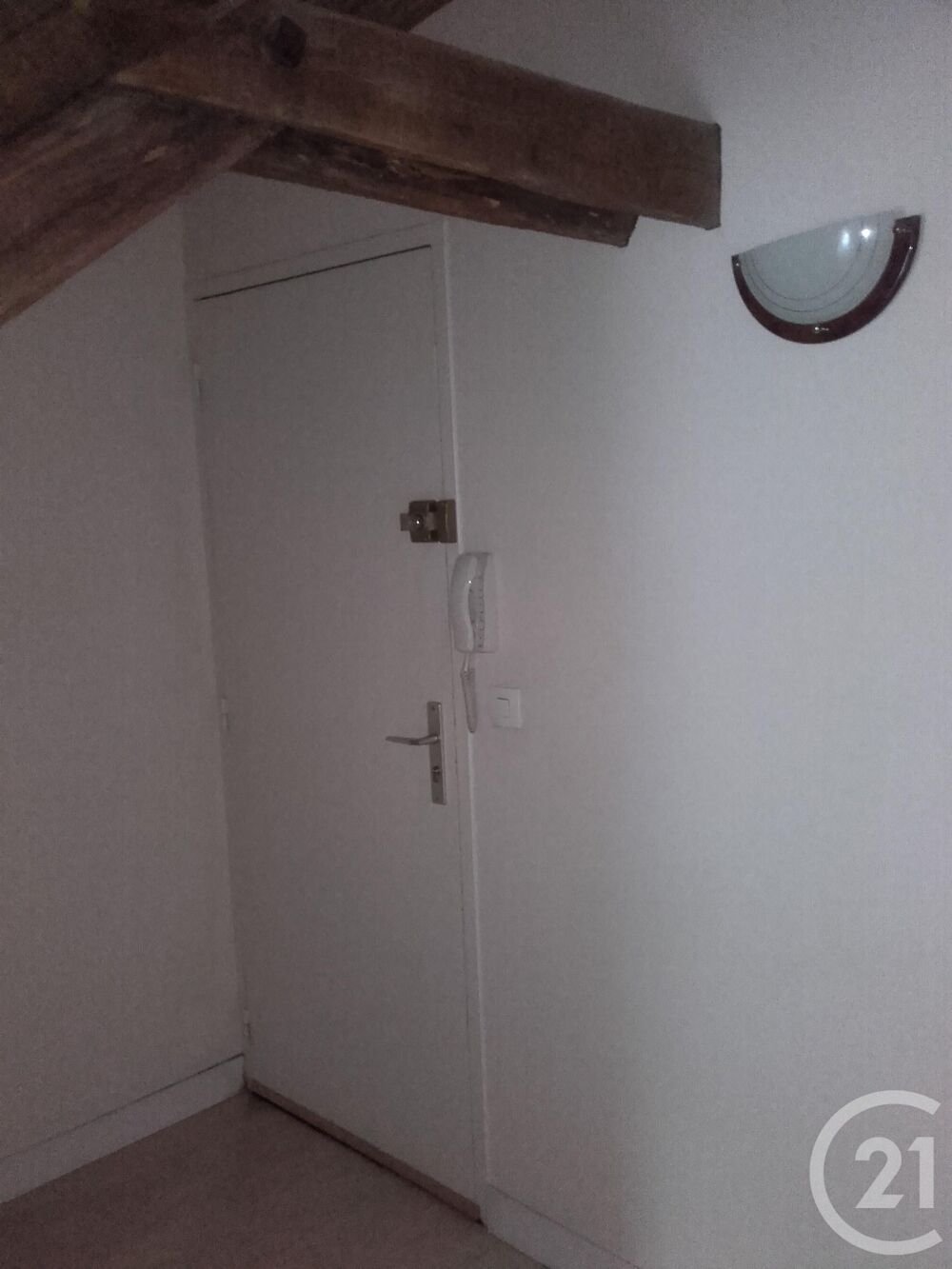 location Appartement - 1 pièce(s) - 31 m² Thomery (77810)