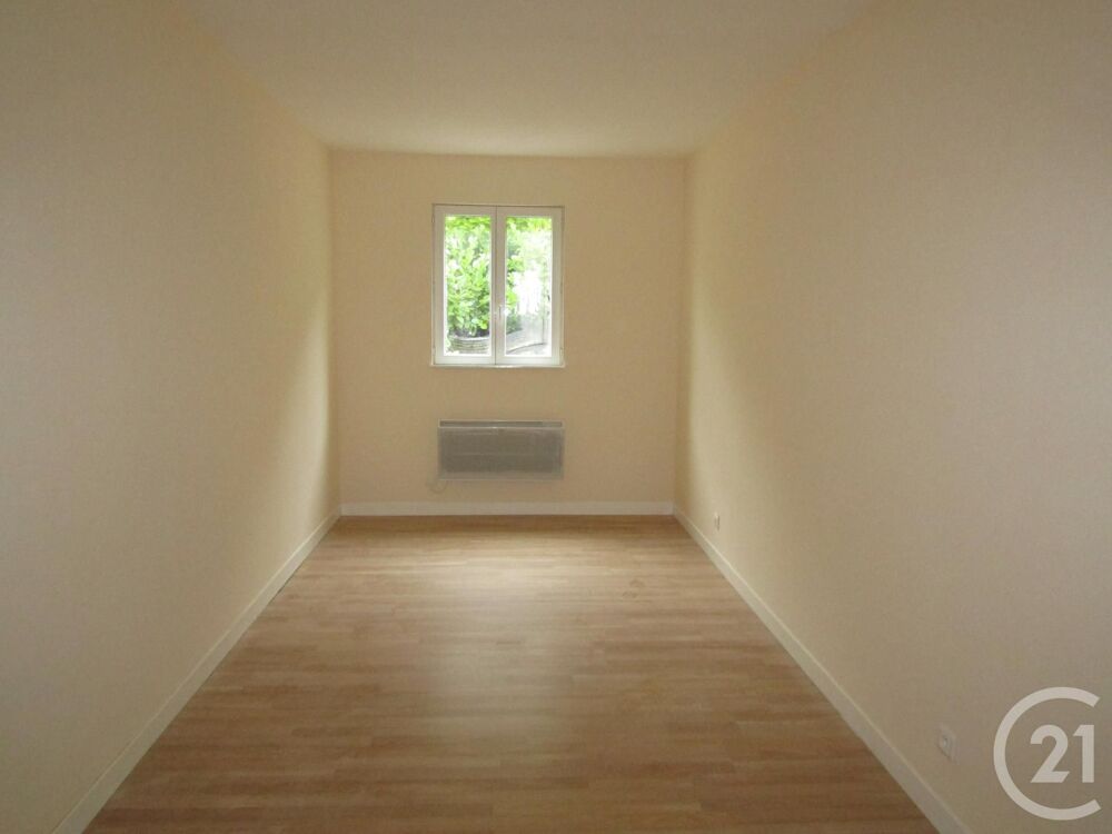 vente Maison - 4 pièce(s) - 154 m² Luché-sur-Brioux (79170)