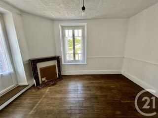 Appartement à louer 4 pièces 83 m²