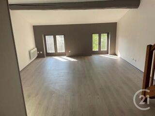  Appartement à louer 2 pièces 70 m²