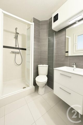  Appartement à louer 2 pièces 31 m²