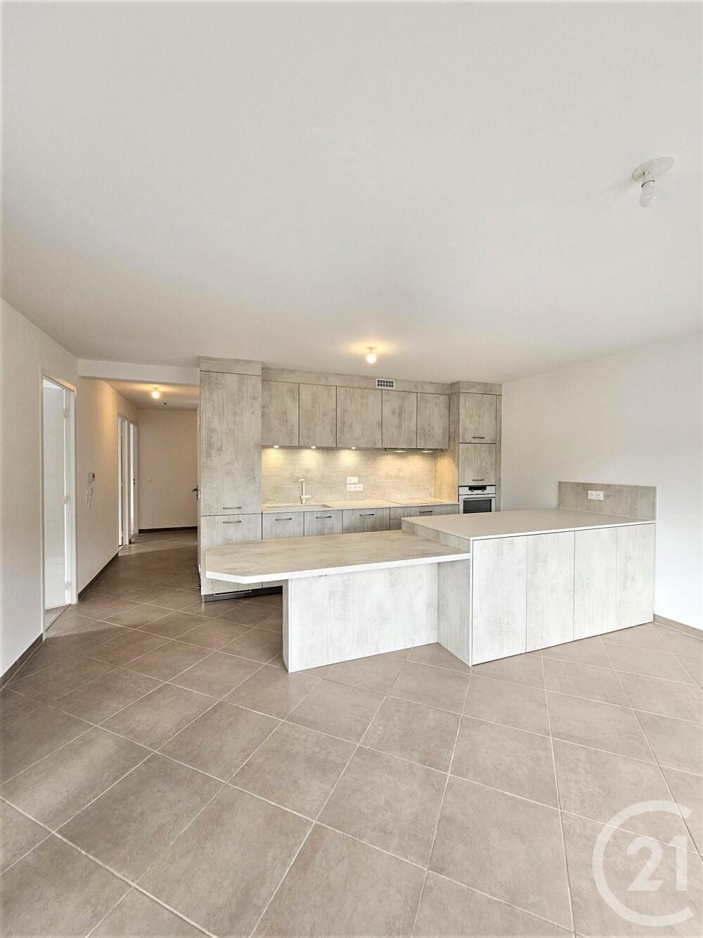 location Appartement - 4 pièce(s) - 81 m² Challes-les-Eaux (73190)