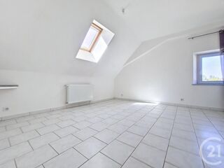  Appartement à louer 5 pièces 113 m²