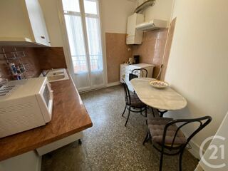  Appartement à louer 2 pièces 45 m²