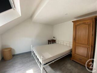  Appartement à louer 4 pièces 91 m²