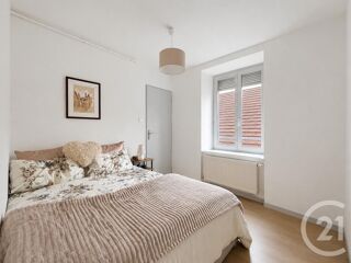  Appartement à louer 2 pièces 45 m²