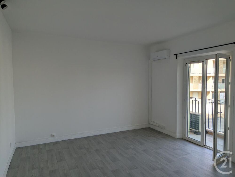 location Appartement - 2 pièce(s) - 40 m² Bagnols-sur-Cèze (30200)