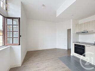  Appartement à louer 1 pièce 32 m²