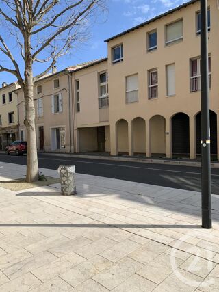  Appartement à louer 2 pièces 71 m²
