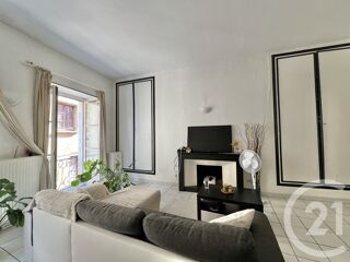  Appartement à louer 3 pièces 64 m²