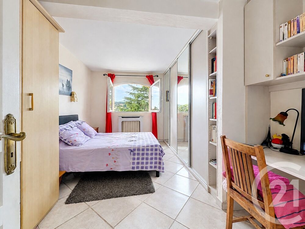 à vendre  Maison Antibes (06600)