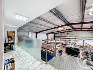  Immeuble à vendre 900 m²