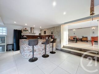  Maison � vendre 5 pi�ces 242 m�