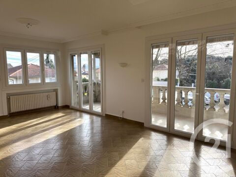  Appartement � louer 4 pi�ces 145 m�
