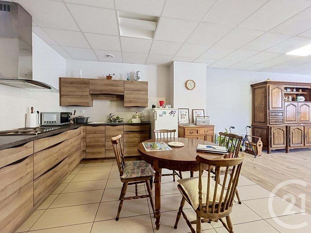 location Appartement - 4 pièce(s) - 110 m² Saint-Pourçain-sur-Sioule (03500)