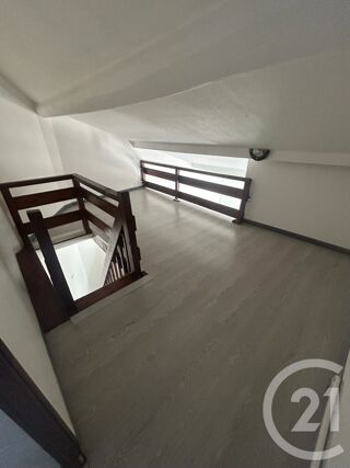  Appartement à louer 2 pièces 48 m²