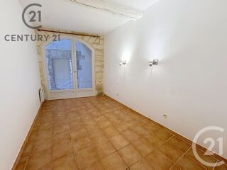  Appartement à louer 3 pièces 75 m²