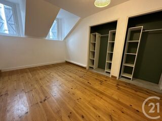  Appartement à louer 2 pièces 60 m²