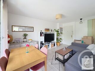 Appartement à louer 2 pièces 44 m²