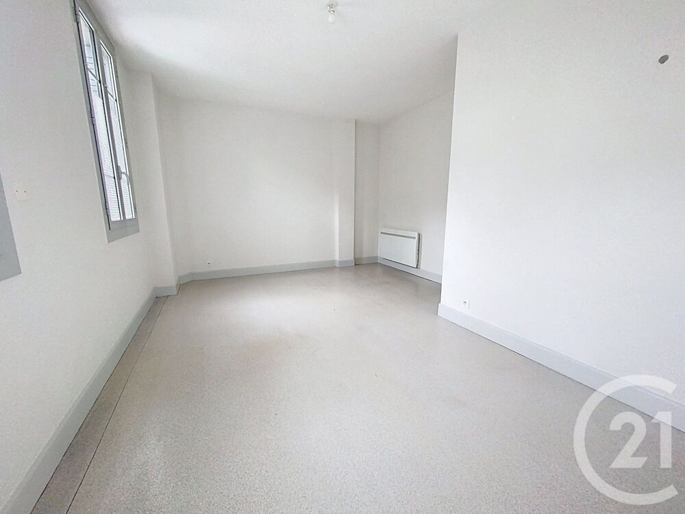 location Appartement - 2 pièce(s) - 55 m² Castillon-en-Couserans (09800)