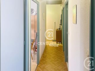  Appartement à louer 3 pièces 55 m²