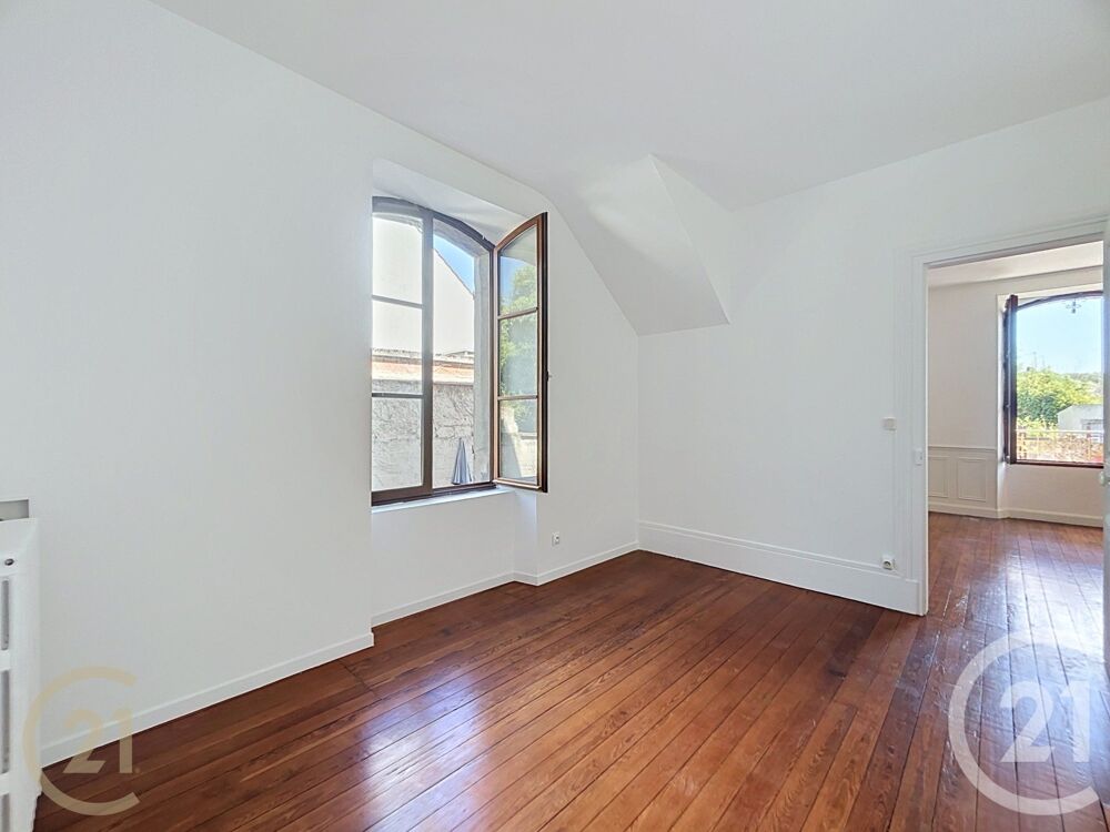location Appartement - 4 pièce(s) - 78 m² Varennes-sur-Seine (77130)