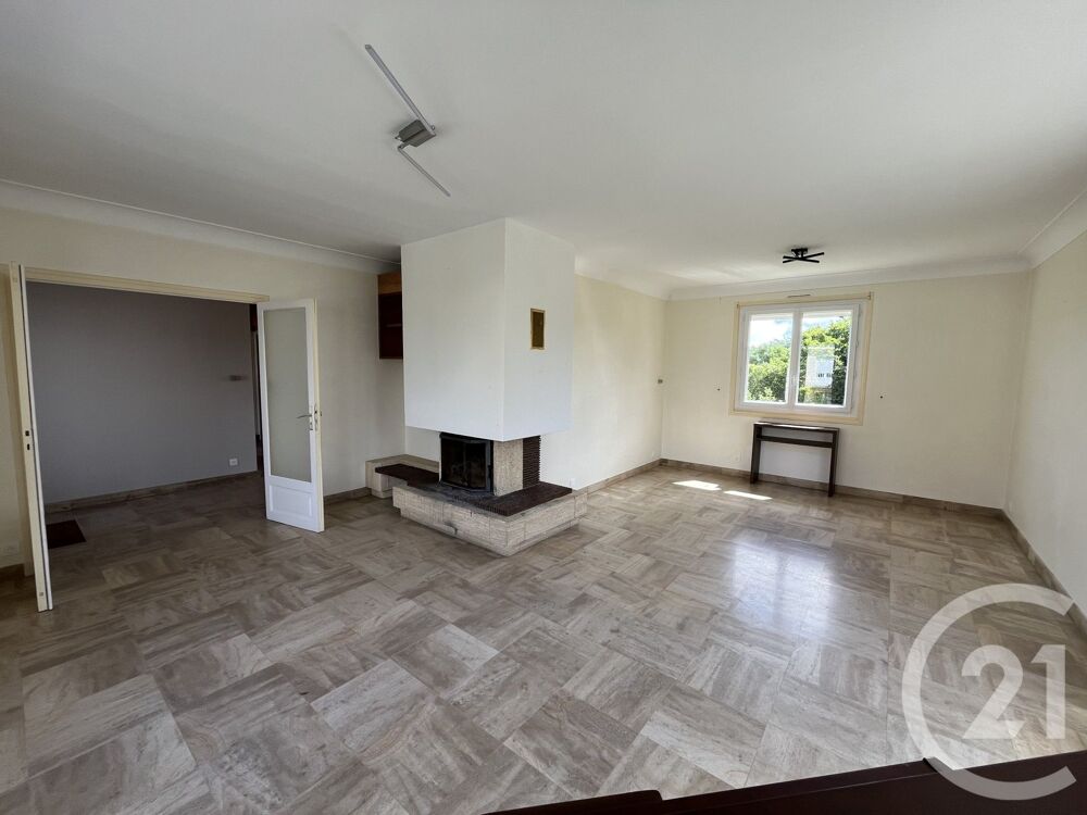 location Maison - 5 pièce(s) - 140 m² Chambray-lès-Tours (37170)