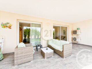  Appartement à louer 3 pièces 61 m²