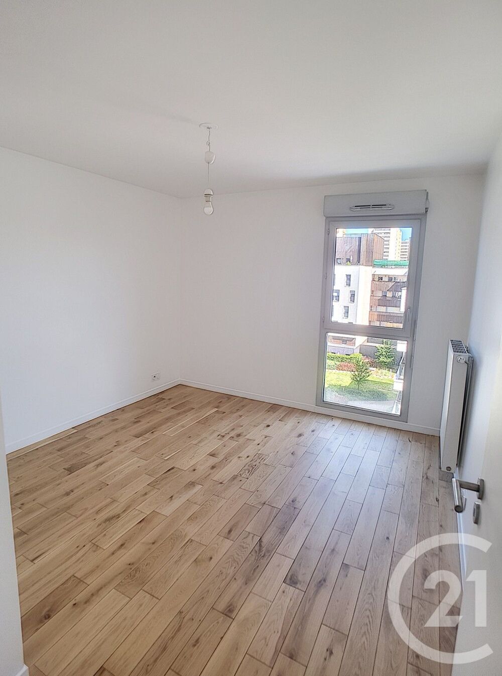 BOBIGNY - À LOUER APPARTEMENT 4 PIÈCES - Découvrez ce b....