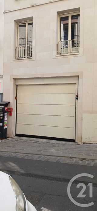  Parking / Garage à louer 10 m²