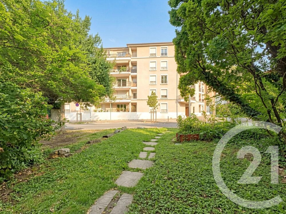 vente Appartement - 4 pièce(s) - 88 m² Vénissieux (69200)