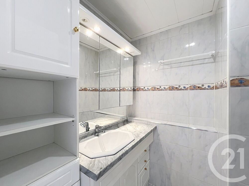 location Appartement - 1 pièce(s) - 32 m² Mandelieu-la-Napoule (06210)