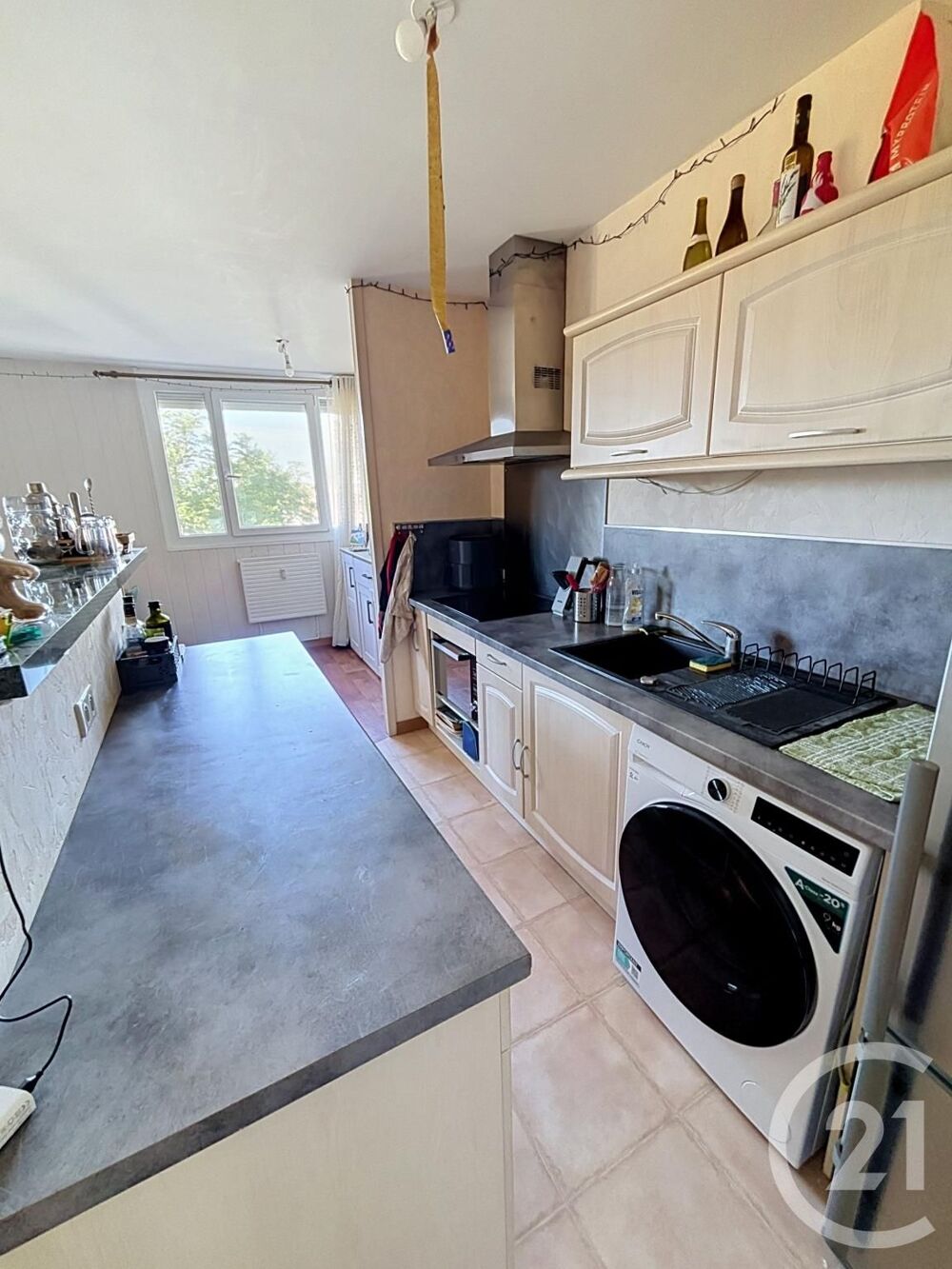 location Appartement - 3 pièce(s) - 71 m² Chalon-sur-Saône (71100)