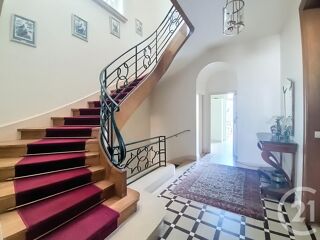  Maison � vendre 10 pi�ces 294 m�