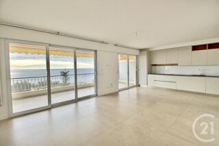  Appartement à louer 3 pièces 77 m²