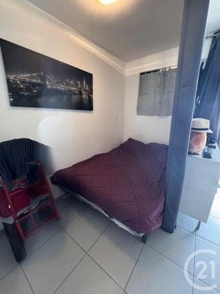  Appartement à louer 1 pièce 23 m²