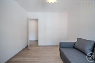  Appartement à louer 3 pièces 38 m²